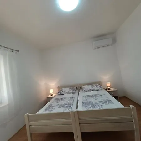 Apartment Mira Trogir